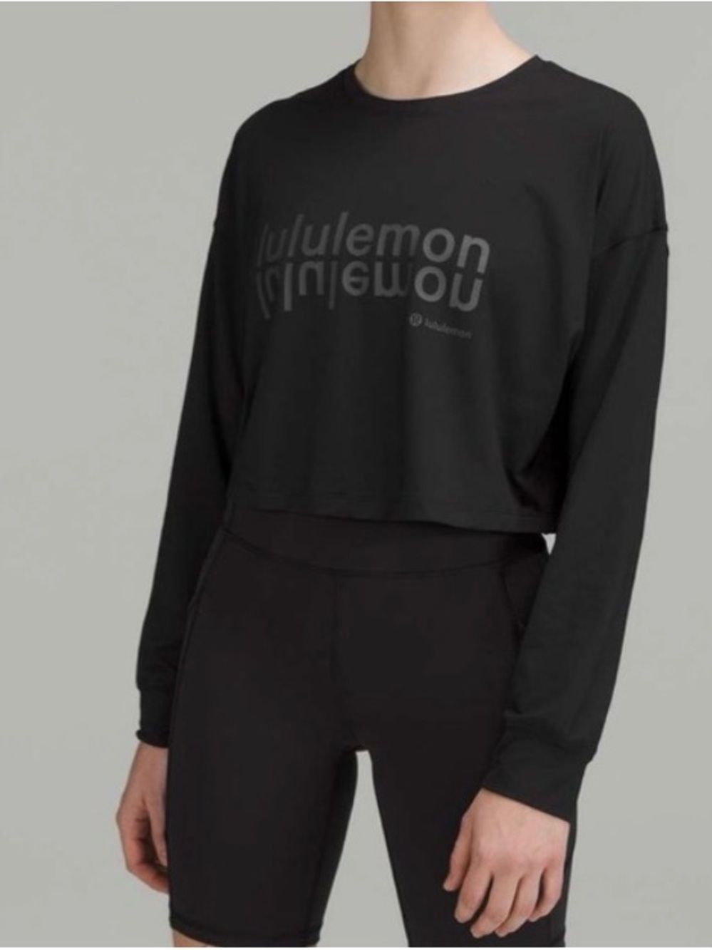 lululemon Muscle Black Cropped Logo Long-Sleeve